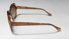 Load image into Gallery viewer, Isaac Mizrahi 30203 Sunglasses