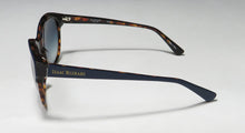 Load image into Gallery viewer, Isaac Mizrahi 30212 Sunglasses