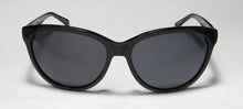 Load image into Gallery viewer, Isaac Mizrahi 30201 Sunglasses
