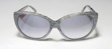 Load image into Gallery viewer, Isaac Mizrahi 30209 Sunglasses