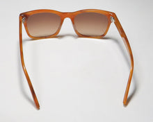Load image into Gallery viewer, Isaac Mizrahi 30211 Sunglasses