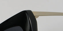 Load image into Gallery viewer, Isaac Mizrahi 30230 Sunglasses