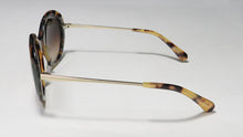 Load image into Gallery viewer, Isaac Mizrahi 30241 Sunglasses
