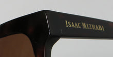 Load image into Gallery viewer, Isaac Mizrahi 30220 Sunglasses
