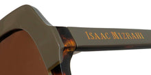 Load image into Gallery viewer, Isaac Mizrahi 30216 Sunglasses