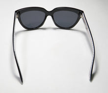 Load image into Gallery viewer, Isaac Mizrahi 30217 Sunglasses