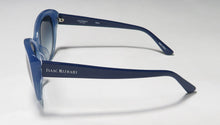 Load image into Gallery viewer, Isaac Mizrahi 30228 Sunglasses