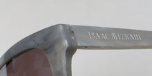 Load image into Gallery viewer, Isaac Mizrahi 30206 Sunglasses