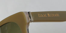 Load image into Gallery viewer, Isaac Mizrahi 30201 Sunglasses