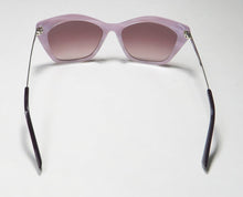 Load image into Gallery viewer, Isaac Mizrahi 30230 Sunglasses