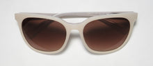 Load image into Gallery viewer, Isaac Mizrahi 30207 Sunglasses