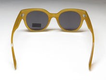 Load image into Gallery viewer, BCBG Bcbgeneration 1033 Sunglasses