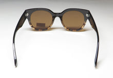 Load image into Gallery viewer, BCBG Bcbgeneration 1033 Sunglasses