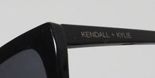 Load image into Gallery viewer, Kendall + Kylie Kk5127 Clara Sunglasses