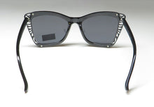 Load image into Gallery viewer, Kendall + Kylie Kk5124 Nina Sunglasses