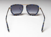 Load image into Gallery viewer, Kendall + Kylie Kk5009 Jones Sunglasses