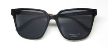 Load image into Gallery viewer, Kendall + Kylie Kk5125 Roxy Sunglasses