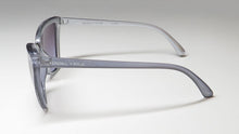 Load image into Gallery viewer, Kendall + Kylie Kk5127 Clara Sunglasses