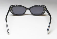 Load image into Gallery viewer, Kendall + Kylie Kk5024 Sunglasses