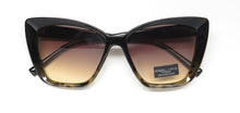 Load image into Gallery viewer, Kendall + Kylie Kk5121 Mazie Sunglasses