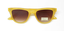 Load image into Gallery viewer, BCBG Bcbgeneration 1052 Sunglasses