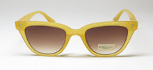 Load image into Gallery viewer, BCBG Bcbgeneration 1052 Sunglasses