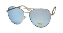 Load image into Gallery viewer, BCBG Bcbgeneration 3044 Sunglasses