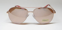 Load image into Gallery viewer, BCBG Bcbgeneration 3052 Sunglasses