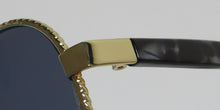 Load image into Gallery viewer, BCBG Bcbgeneration 3049 Sunglasses