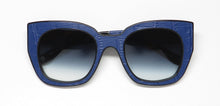 Load image into Gallery viewer, Aigner 35053 Sunglasses