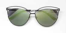 Load image into Gallery viewer, Liebeskind Berlin 10707 Sunglasses