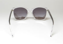 Load image into Gallery viewer, Vera Wang Vas3 Sunglasses