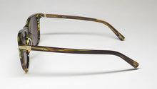 Load image into Gallery viewer, Tumi Stu506 Sunglasses