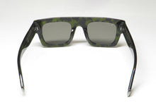 Load image into Gallery viewer, Police Lewis Hamilton 31 Sple13 Sunglasses