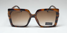 Load image into Gallery viewer, Kendall + Kylie Kk5157 Casey Sunglasses