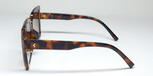 Load image into Gallery viewer, Kendall + Kylie Kk5157 Casey Sunglasses