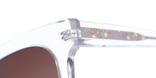 Load image into Gallery viewer, Isaac Mizrahi 30296 Sunglasses