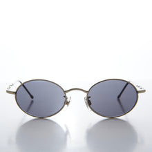 Load image into Gallery viewer, 90s Small Oval Metal Frame Sunglasses - Wu