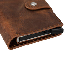 Load image into Gallery viewer, Palertag Zip Mechanical Leather Card Holder with AirTag Slot
