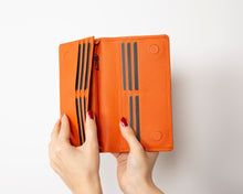 Load image into Gallery viewer, Aura Leather Universal Wallet