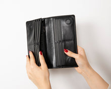 Load image into Gallery viewer, Aura Leather Universal Wallet