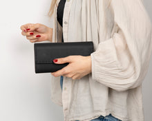 Load image into Gallery viewer, Noble Leather Women's Wallet