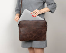 Load image into Gallery viewer, Awe Slim Leather Laptop / Tablet Bag