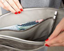 Load image into Gallery viewer, Awe Slim Leather Laptop / Tablet Bag