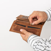 Load image into Gallery viewer, Tenuta Leather Universal Wallet