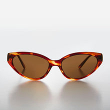 Load image into Gallery viewer, Shallow Lens Extreme Cat Eye Sunglass - Alexa