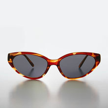 Load image into Gallery viewer, Shallow Lens Extreme Cat Eye Sunglass - Alexa