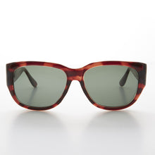 Load image into Gallery viewer, Oversized Square Bold Vintage Sunglass - Anna