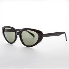 Load image into Gallery viewer, Women's Oversized Cat Eye Vintage Sunglasses - Ava