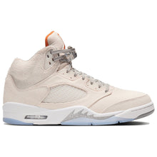 Load image into Gallery viewer, Air Jordan Retro 5 SE Craft Light Orewood Brown